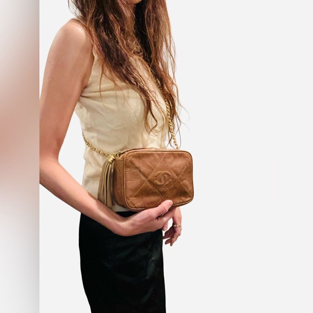 CHANEL Tan lizard Leather Crossbody Bag - Picture 10 of 15
